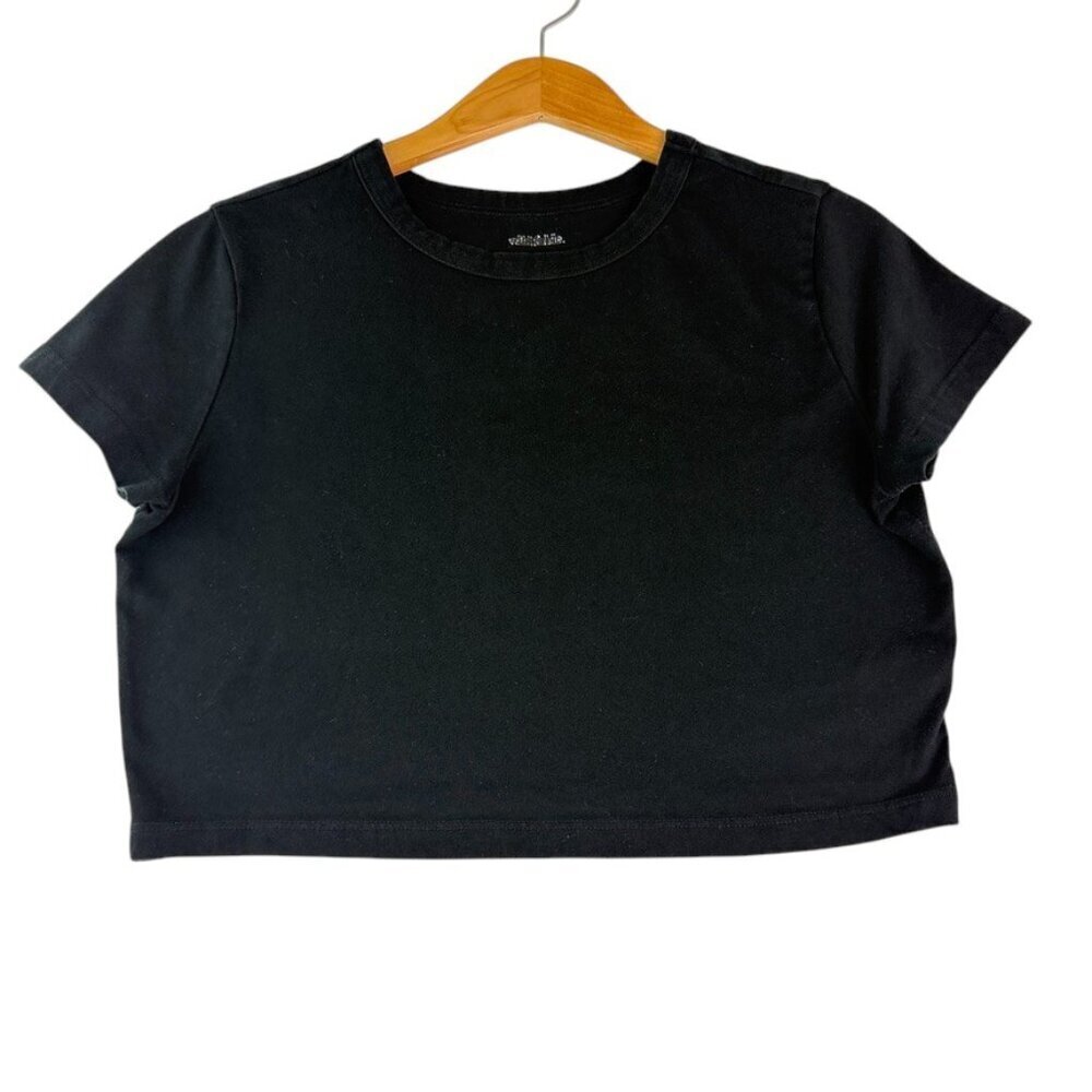 Women’s Black Crop Top Short Sleeve Fitted Stretchy Casual Basic - Picture 2 of 7